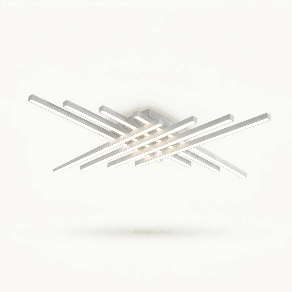Plafonnier blanc mat à huit barres croisées, version 120 cm, sur fond ivoire