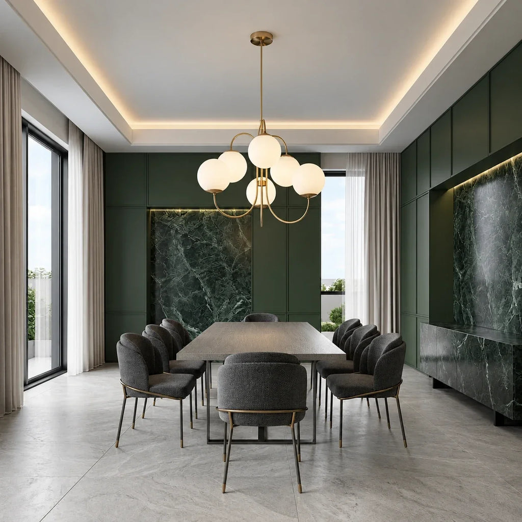 Le luminaire à six globes centré au-dessus d'une table de salle à manger