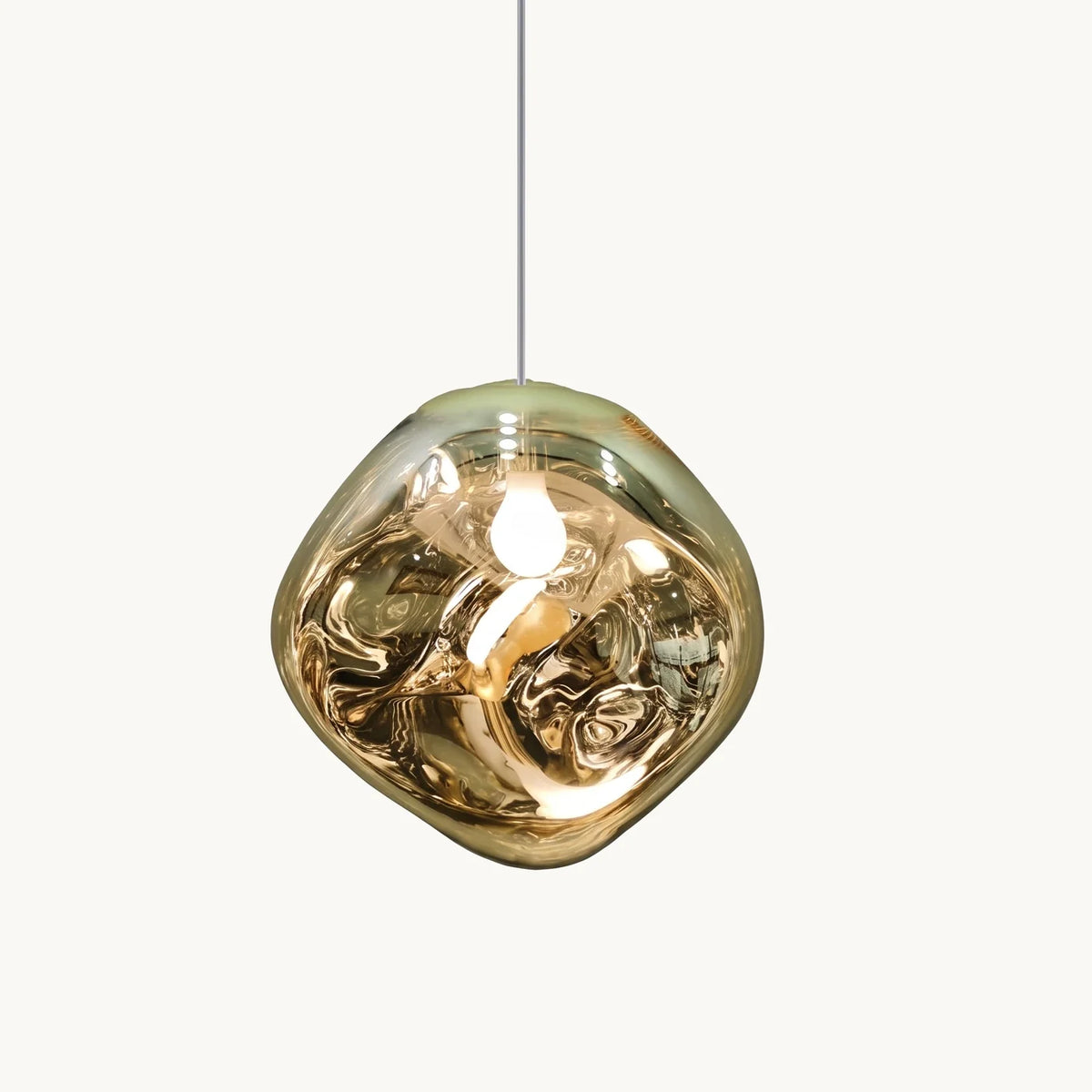 Suspension dorée design Chevreul, goutte à reflet or miroir sur fond ivoire