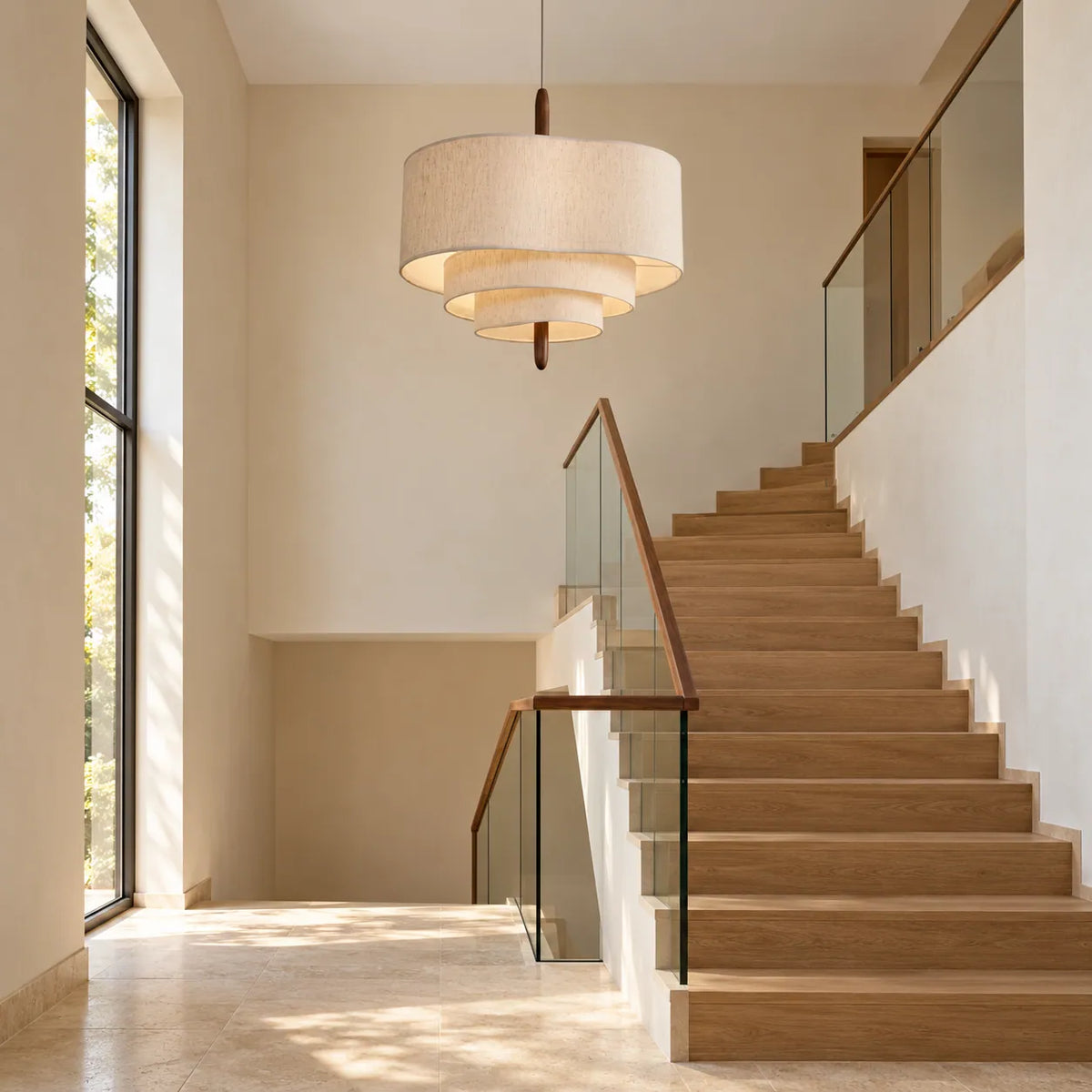 Suspension Ficame dans une cage d'escalier